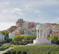 Come prenotare un traghetto per Ancona 