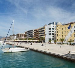 Come prenotare un traghetto per Volos 